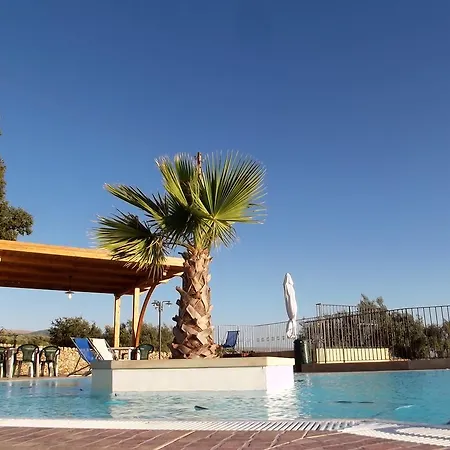 فندق مبيت وإفطار Valle Di Chiaramonte