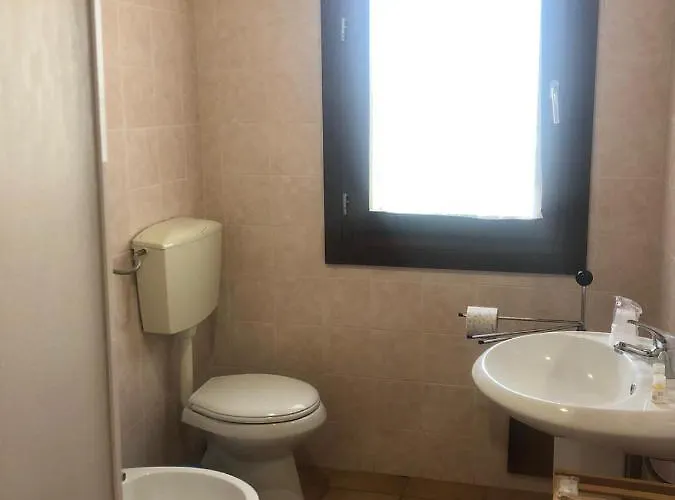 فندق مبيت وإفطار Valle Di Chiaramonte كيارامونتي غولفي