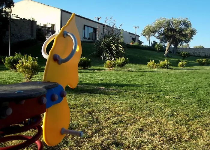 فندق مبيت وإفطار Valle Di Chiaramonte 3*