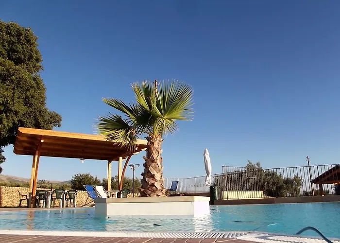 فندق مبيت وإفطار Valle Di Chiaramonte