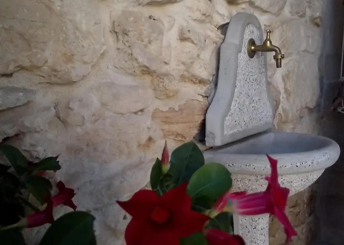 فندق مبيت وإفطار Valle Di Chiaramonte كيارامونتي غولفي