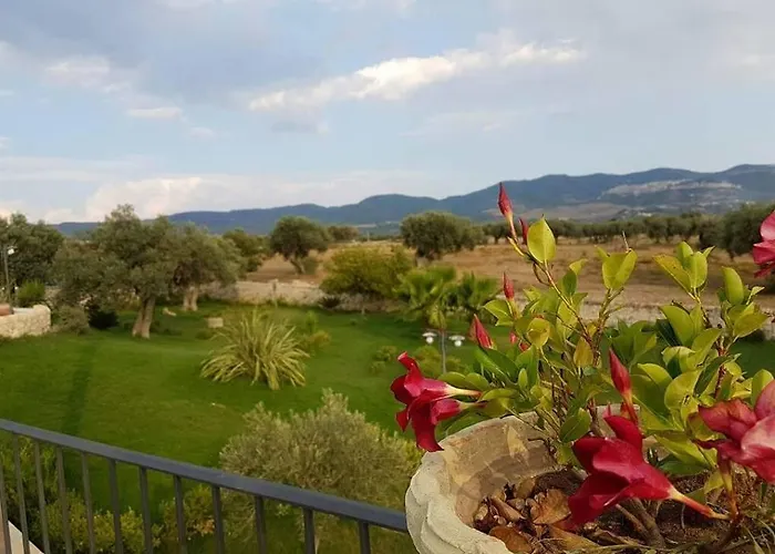 فندق مبيت وإفطار Valle Di Chiaramonte كيارامونتي غولفي