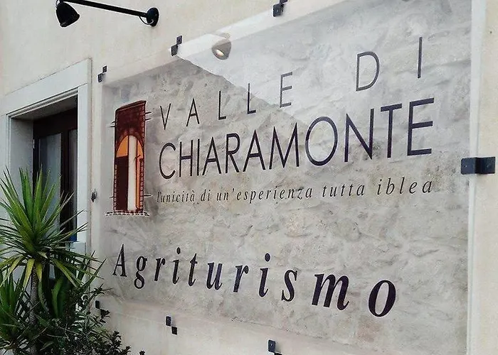 فندق مبيت وإفطار Valle Di Chiaramonte 3*